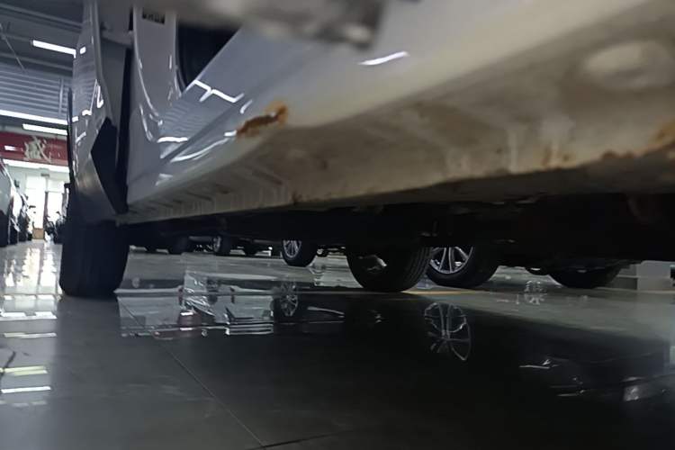 Used Baojun 530 2018 1.8L Automatic Elite Version China V Emission Standard Right Side Sill