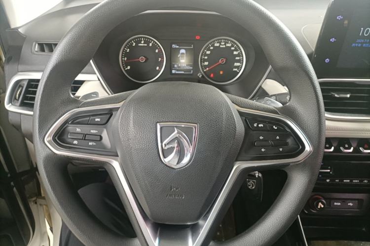 Used Baojun 530 2018 1.8L Automatic Luxury Version China V Steering Wheel