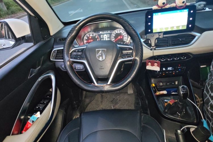 Used Baojun 530 2018 1.5T Manual Prestige Version China V Steering Wheel