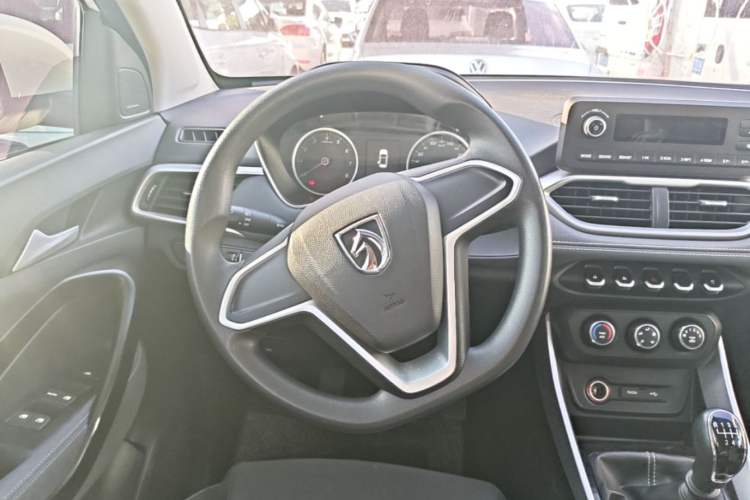 Used Baojun 530 2018 1.5T Manual Comfort Version China V Steering Wheel