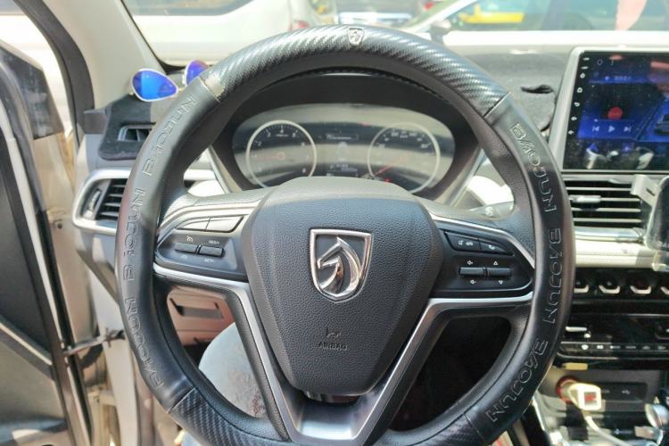 Used Baojun 530 2018 1.5T DCT Luxury Model China V Steering Wheel