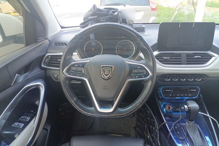 Used Baojun 530 2018 1.5T DCT Flagship Version China V Emission Standard Steering Wheel