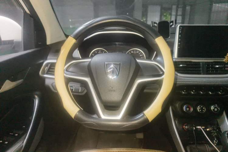 Used Baojun 530 2018 1.5T Manual Comfort Version China V Steering Wheel