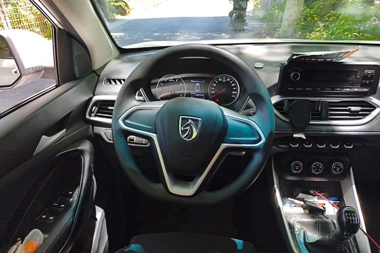 Used Baojun 530 2018 1.5T Manual Comfort Version China V Steering Wheel