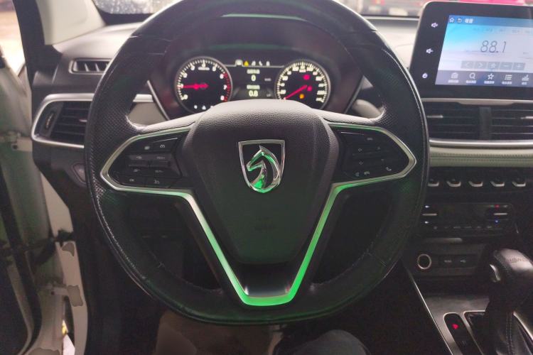 Used Baojun 530 2018 1.5T DCT Flagship Version China V Emission Standard Steering Wheel