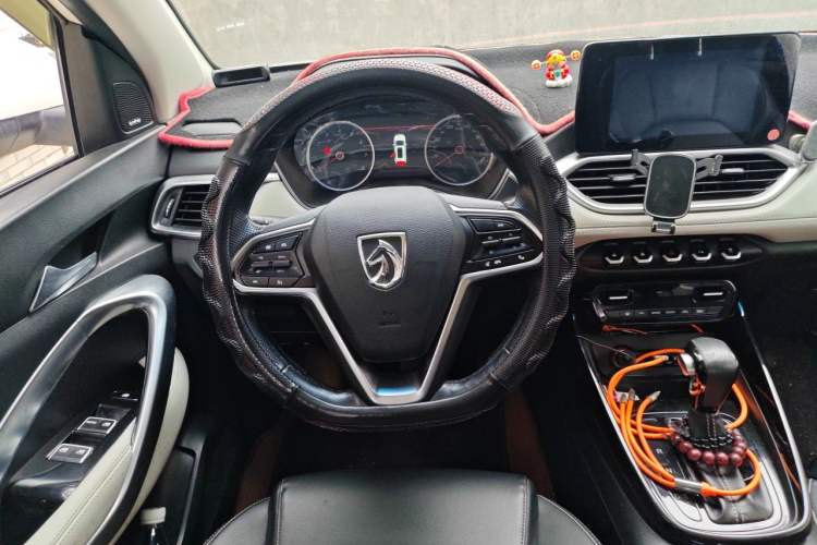 Used Baojun 530 2018 1.5T DCT Flagship Version China V Emission Standard Steering Wheel