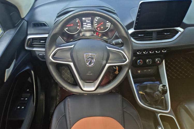 Used Baojun 530 2018 1.5T Manual Comfort Version China V Steering Wheel