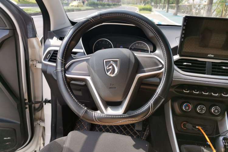 Used Baojun 530 2018 1.5T Manual Comfort Version China V Steering Wheel