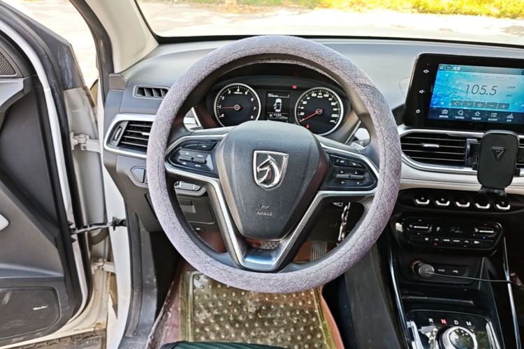 Used Baojun 530 2018 1.8L Automatic Luxury Version China V Steering Wheel