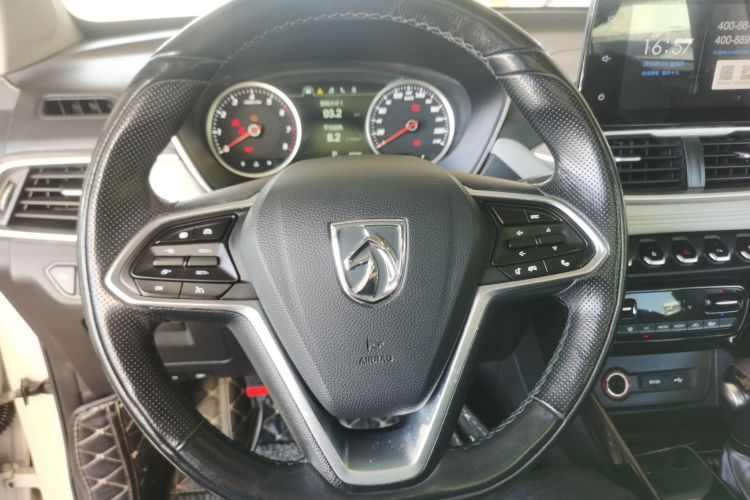 Used Baojun 530 2018 1.5T DCT Flagship Version China V Emission Standard Steering Wheel