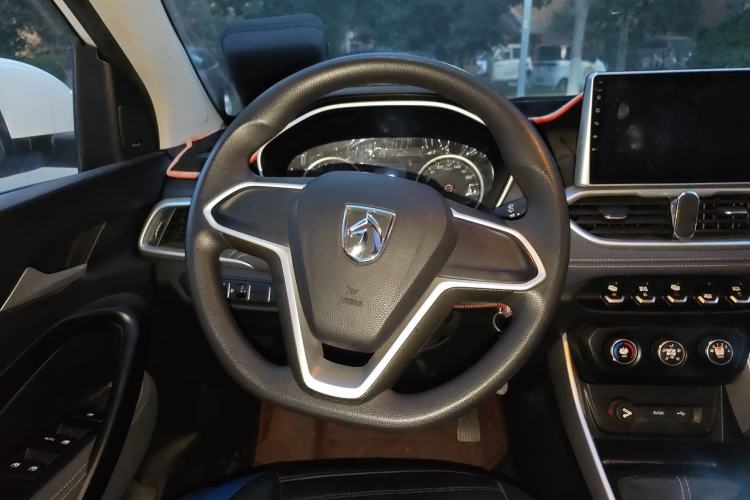 Used Baojun 530 2018 1.5T Manual Elite Version China V Steering Wheel