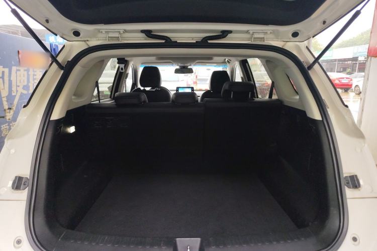 Used Baojun 530 2018 1.5T DCT Flagship Version China V Emission Standard Trunk