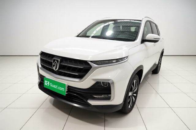 Używany Baojun 530 2018 1.5T Manual Prestige Version China V