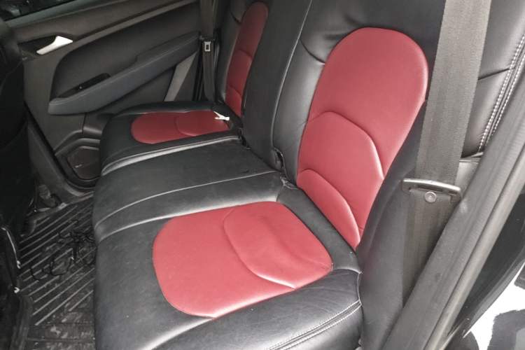 Used Baojun 530 2019 1.5T CVT Elite Version China V Left Rear Seat