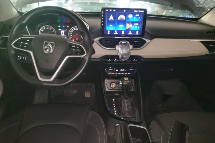 Used Baojun 530 2019 1.5T CVT Luxury Model China V Center Console