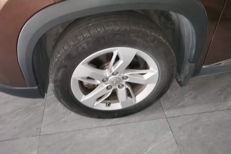 Used Baojun 530 2019 1.5T CVT Luxury Model China V Left Front Wheel Hub