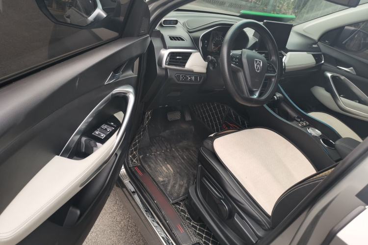 Used Baojun 530 2019 1.5T CVT Luxury Model China V Interior 3