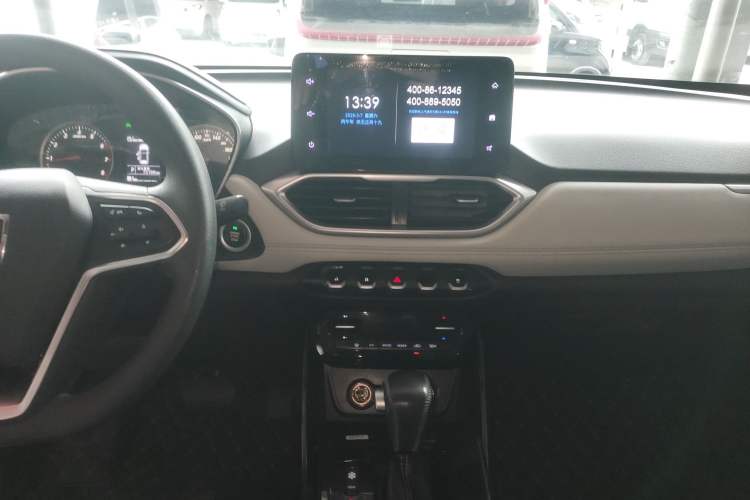 Used Baojun 530 2019 1.5T CVT Luxury Model China V Audio And AC Panel
