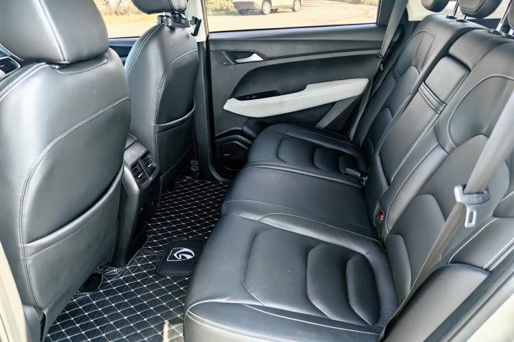 Used Baojun 530 2019 1.5T CVT Luxury Model China V Interior 6
