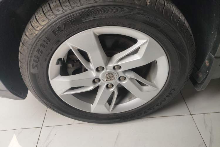 Used Baojun 530 2019 1.5T CVT Luxury Model China V Left Front Wheel Hub