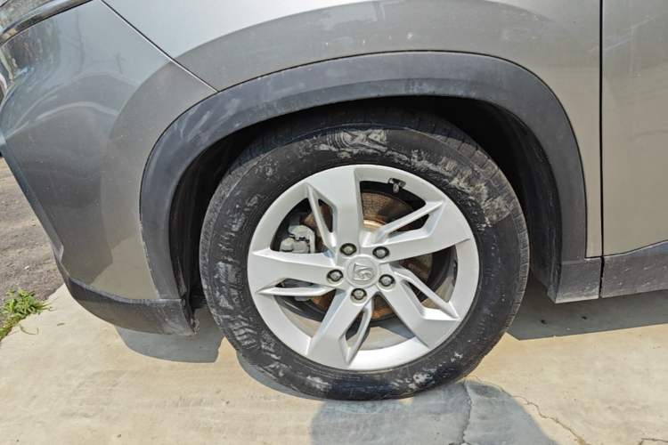 Used Baojun 530 2019 1.5T CVT Luxury Model 7 Seats China V Emission Standard Left Front Wheel Hub
