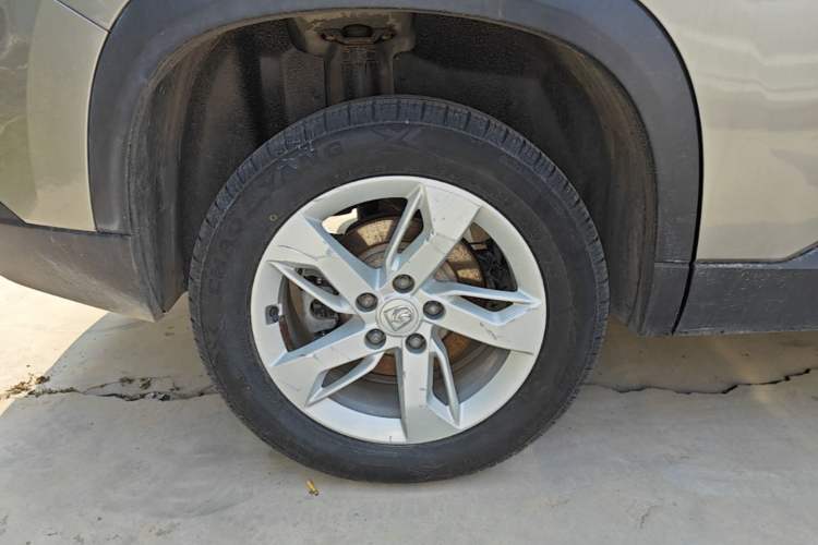 Used Baojun 530 2019 1.5T CVT Luxury Model 7 Seats China V Emission Standard Right Rear Wheel Hub