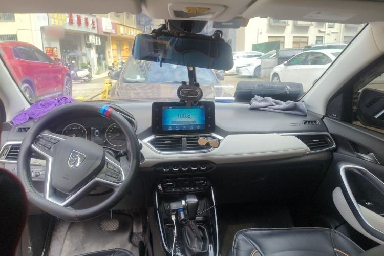 Used Baojun 530 2019 1.5T CVT Luxury Model 7 Seats China V Emission Standard Headliner