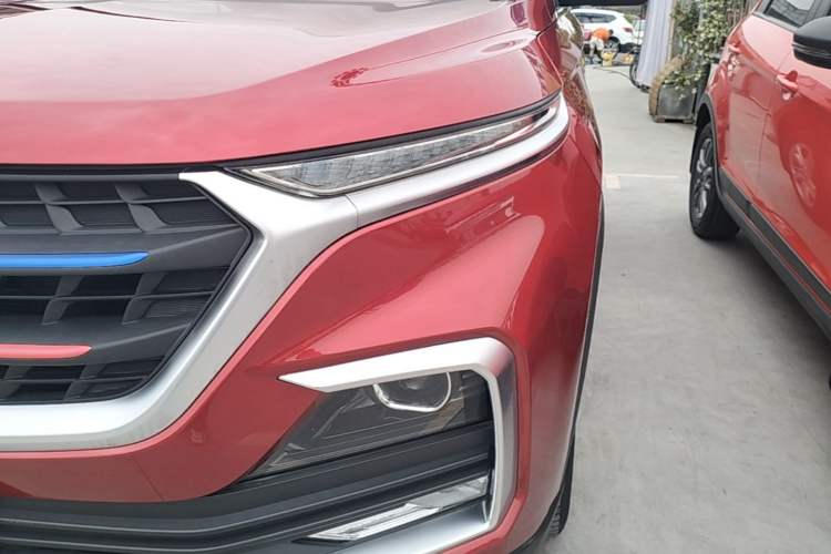 Used Baojun 530 2019 1.5T CVT Luxury Model 7 Seats China V Emission Standard Left Front Headlight