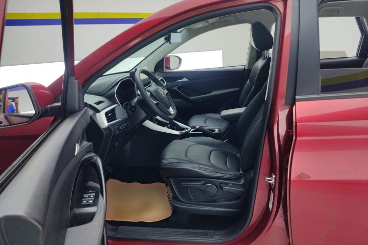 Used Baojun 530 2019 1.5T CVT Elite Model 7 Seats China V Emission Standard Left Front Seat