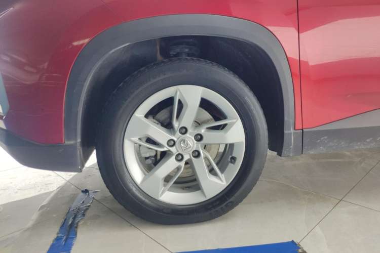 Used Baojun 530 2019 1.5T CVT Elite Model 7 Seats China V Emission Standard Left Front Wheel Hub