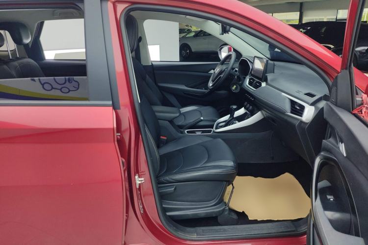 Used Baojun 530 2019 1.5T CVT Elite Model 7 Seats China V Emission Standard Right Front Seat