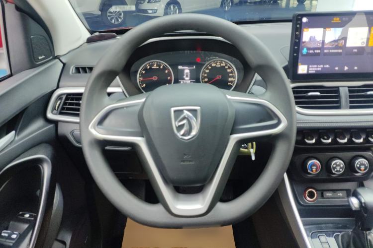 Used Baojun 530 2019 1.5T CVT Elite Model 7 Seats China V Emission Standard Steering Wheel