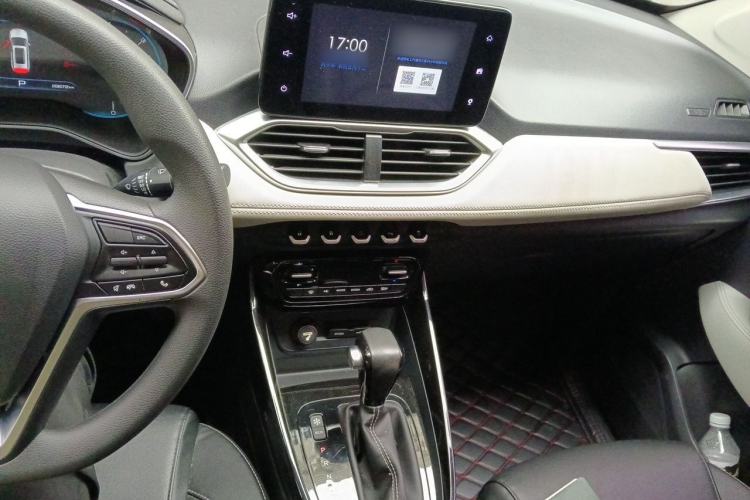 Used Baojun 530 2019 1.5T CVT Prestige Version National V Audio And AC Panel
