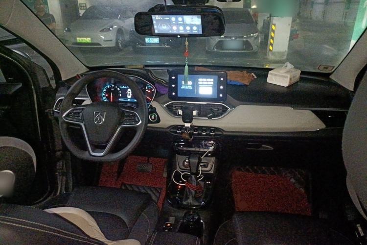 Used Baojun 530 2019 1.5T CVT Prestige Version National V Center Console