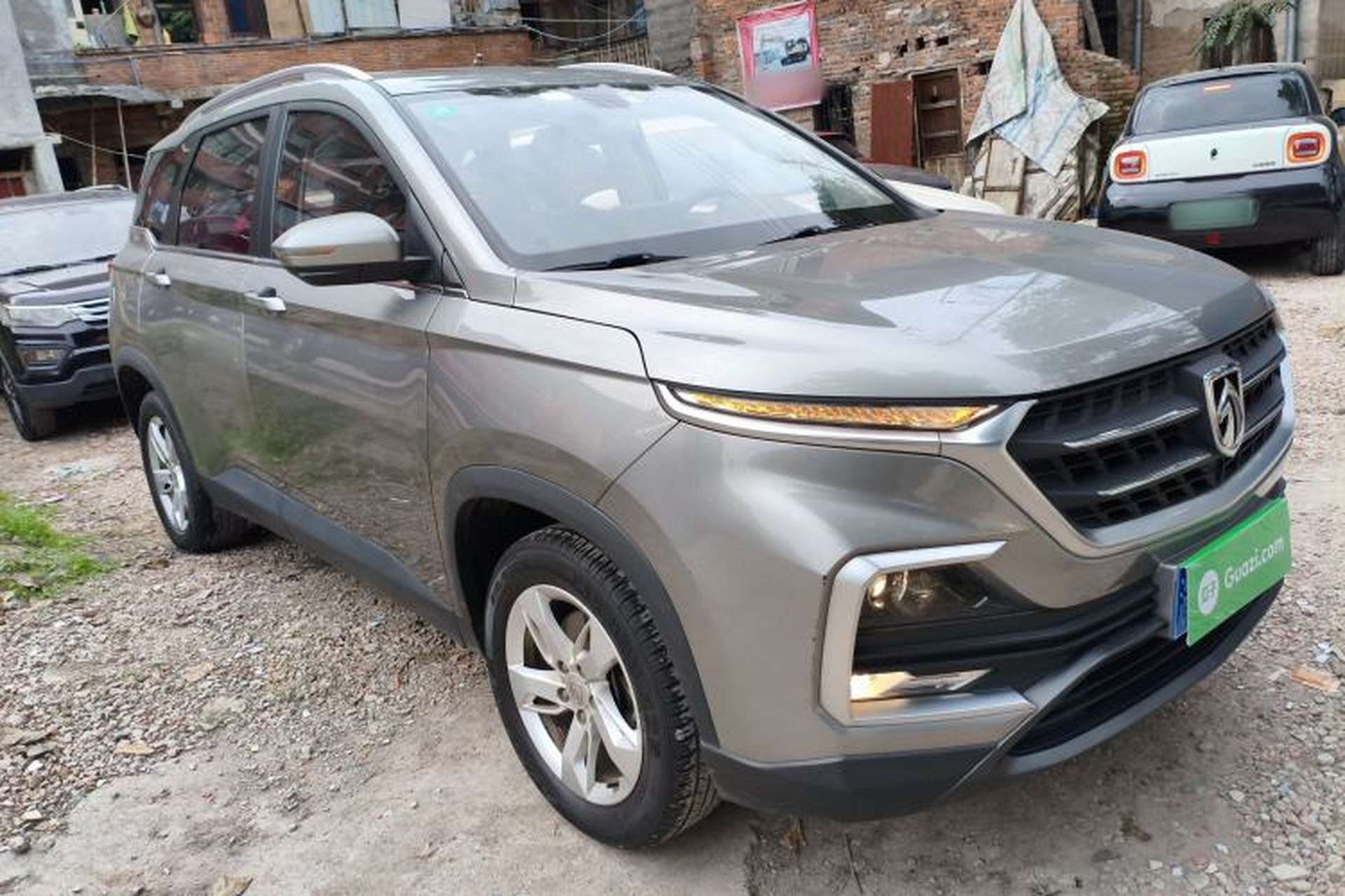 Used Baojun 530 2019 1.5T CVT Luxury Model 7 Seats China V Emission Standard Exterior 1