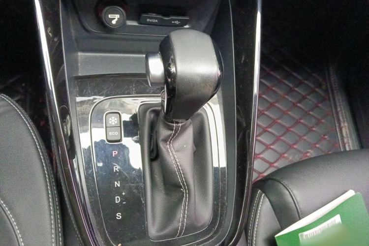 Used Baojun 530 2019 1.5T CVT Prestige Version National V Gear Lever