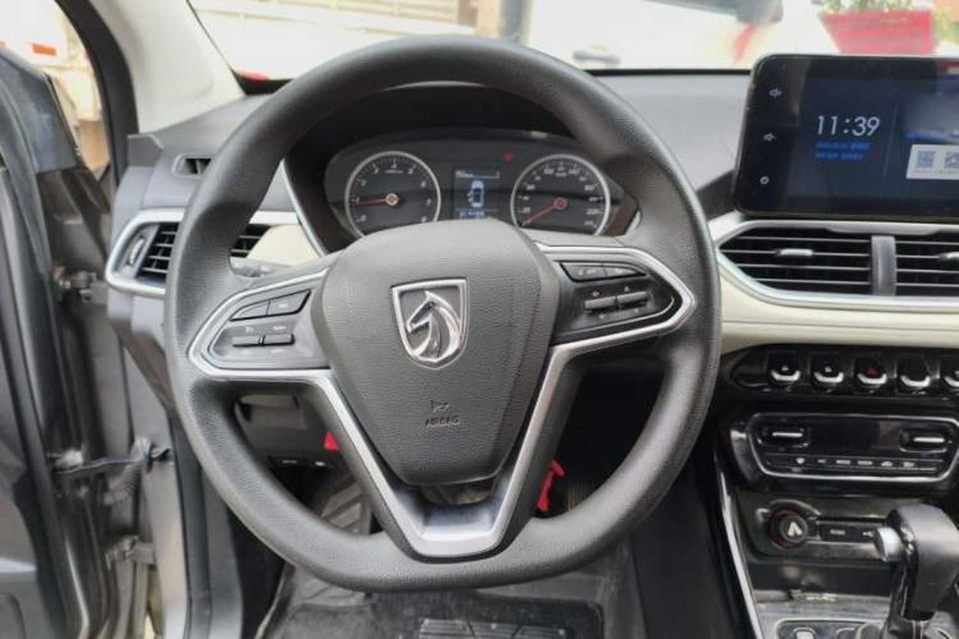 Used Baojun 530 2019 1.5T CVT Luxury Model 7 Seats China V Emission Standard Interior 2