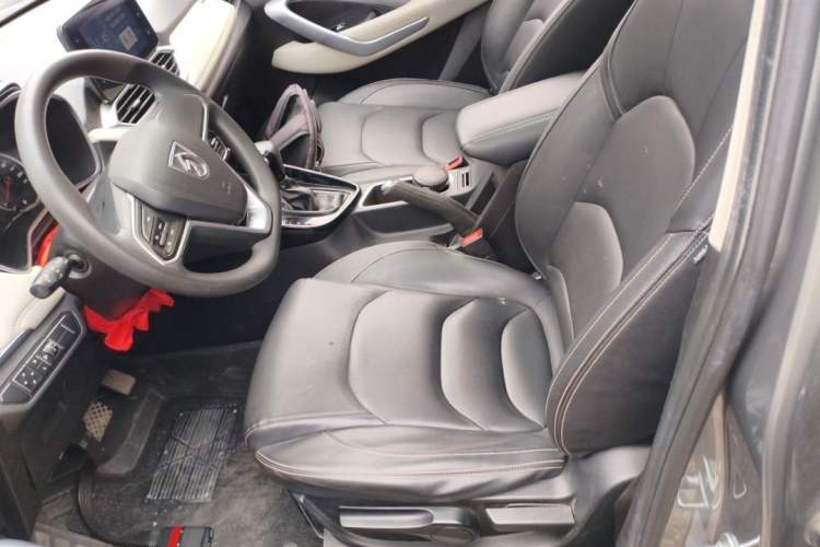 Used Baojun 530 2019 1.5T CVT Luxury Model 7 Seats China V Emission Standard Interior 3