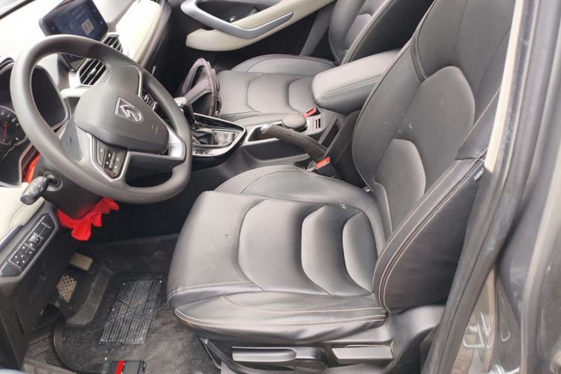 Used Baojun 530 2019 1.5T CVT Luxury Model 7 Seats China V Emission Standard Left Front Seat