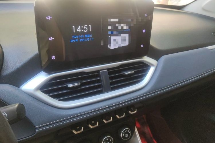 Used Baojun 530 2019 1.5T Manual Elite 7-seater National V Audio And AC Panel