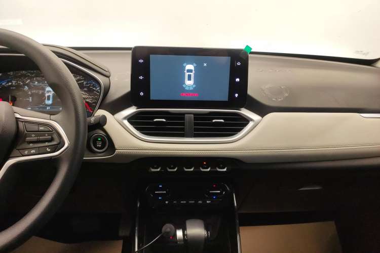 Used Baojun 530 2019 1.5T CVT Prestige Version National V Audio And AC Panel