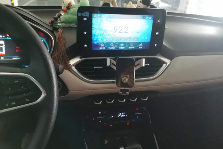 Used Baojun 530 2019 1.5T CVT Prestige Version National V Audio And AC Panel