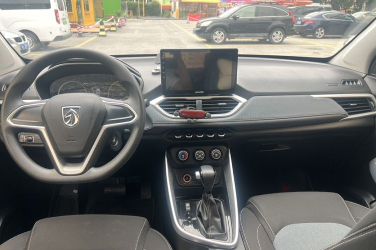 Used Baojun 530 2019 1.5T CVT Elite Model 7 Seats China V Emission Standard Audio And AC Panel