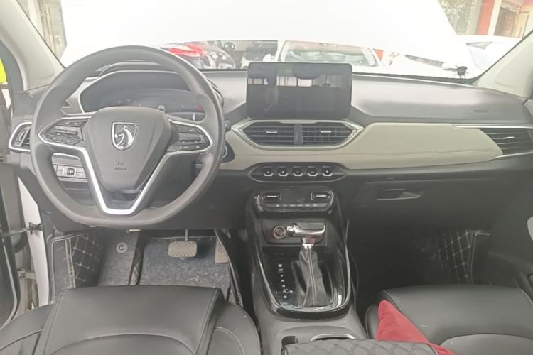 Used Baojun 530 2019 1.5T CVT Prestige Version National V Center Console