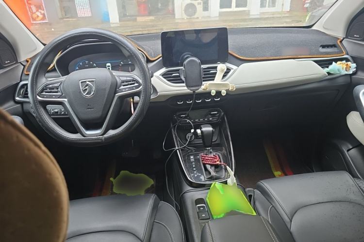 Used Baojun 530 2019 1.5T CVT Prestige Version China VI Center Console
