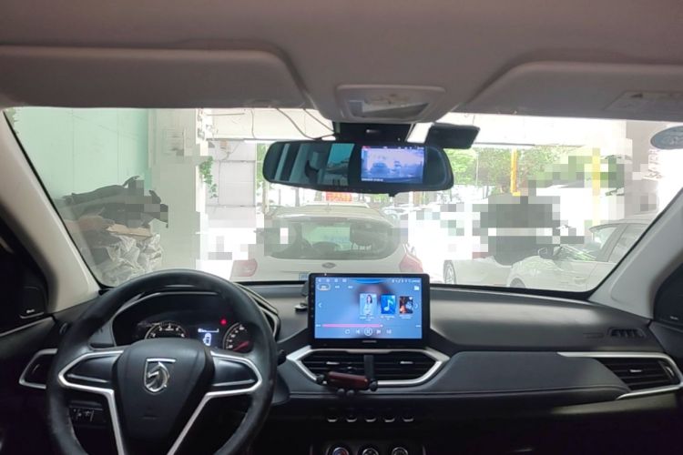 Used Baojun 530 2019 1.5T CVT Elite Model 7 Seats China V Emission Standard Center Console