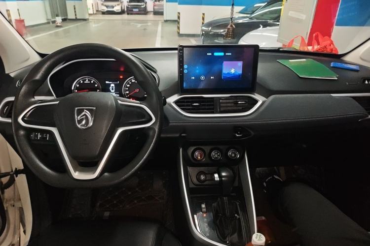 Used Baojun 530 2019 1.5T CVT Elite Version China VI Center Console