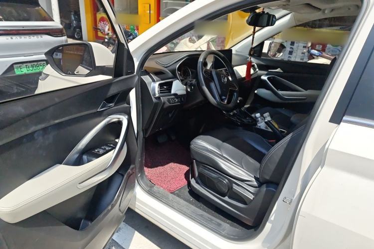 Used Baojun 530 2019 1.5T CVT Luxury Model China VI Emission Standard Driver Seat