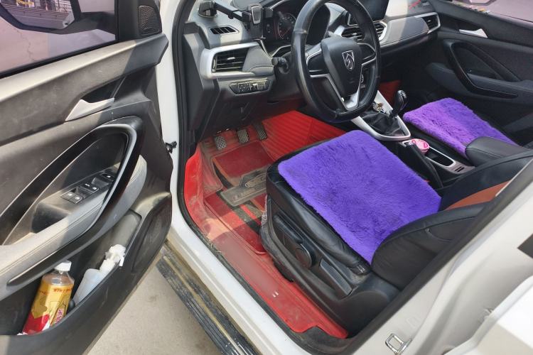 Used Baojun 530 2019 1.5T Manual Comfort Version 7 Seats China V Emission Standard Driver Seat
