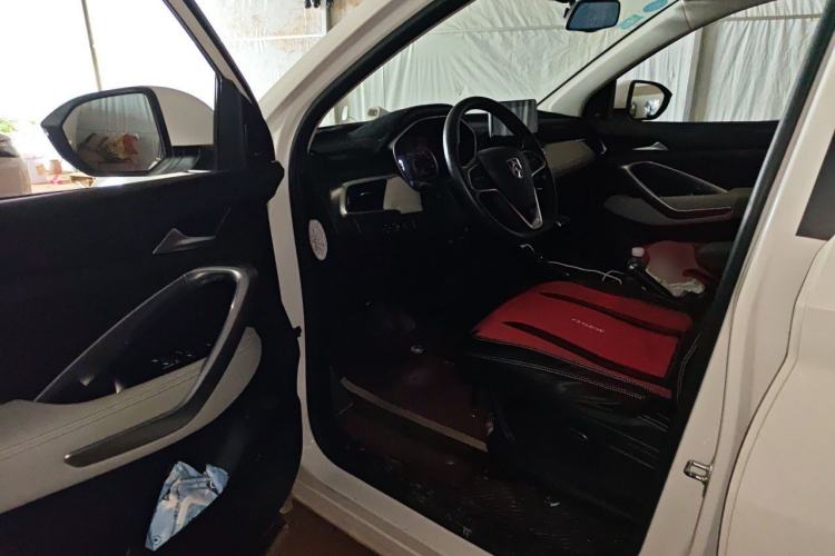 Used Baojun 530 2019 1.5T CVT Luxury Model 7 Seats China V Emission Standard Driver Seat